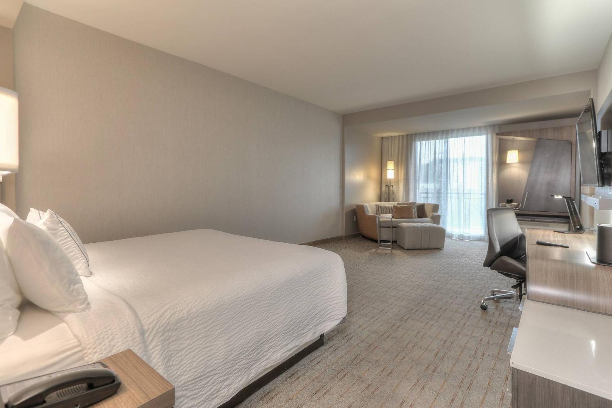 Courtyard By Marriott Pigeon Forge Hotel Bagian luar foto