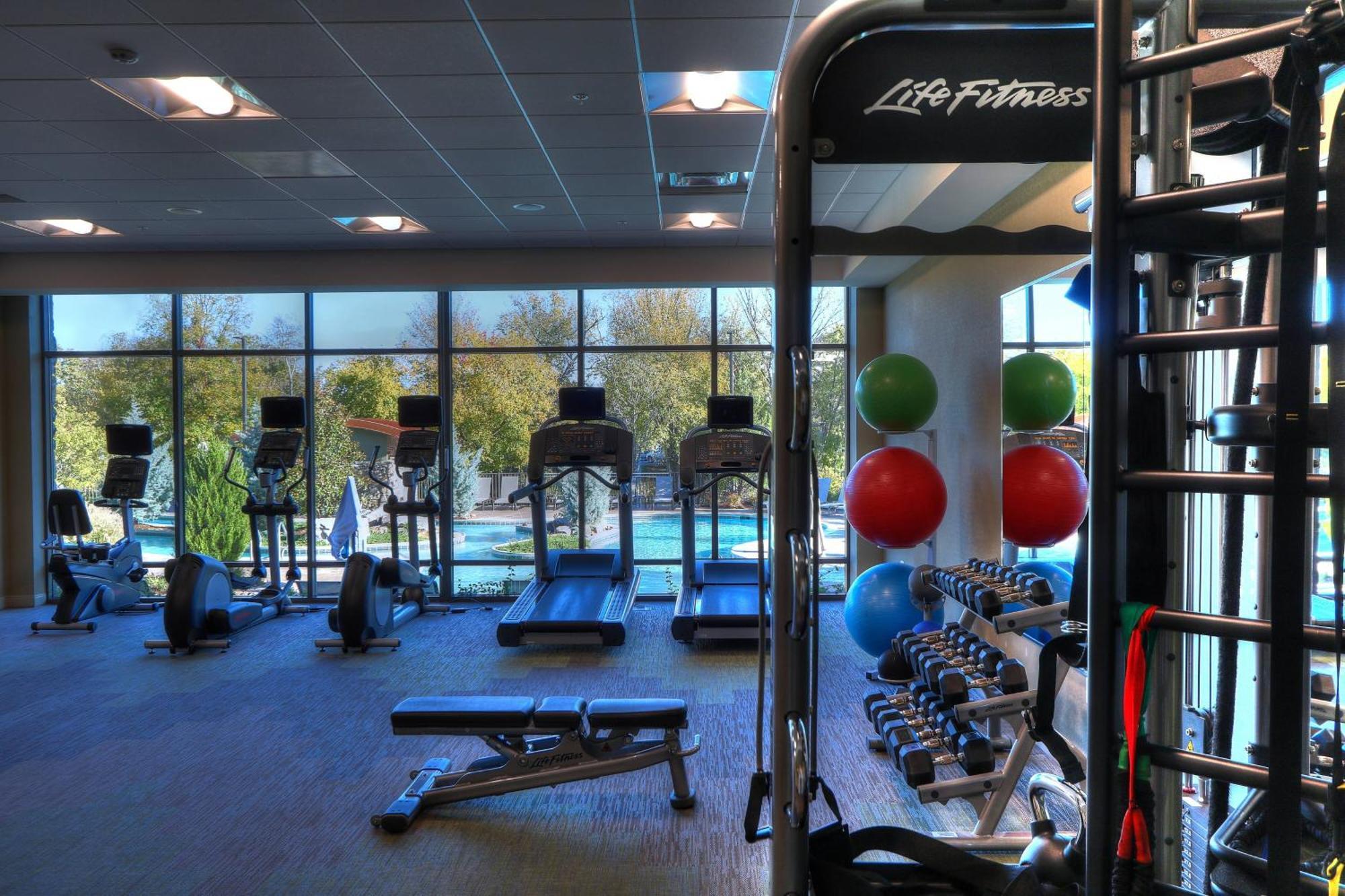 Courtyard By Marriott Pigeon Forge Hotel Bagian luar foto