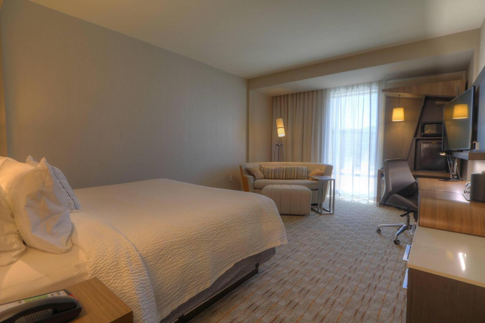 Courtyard By Marriott Pigeon Forge Hotel Bagian luar foto