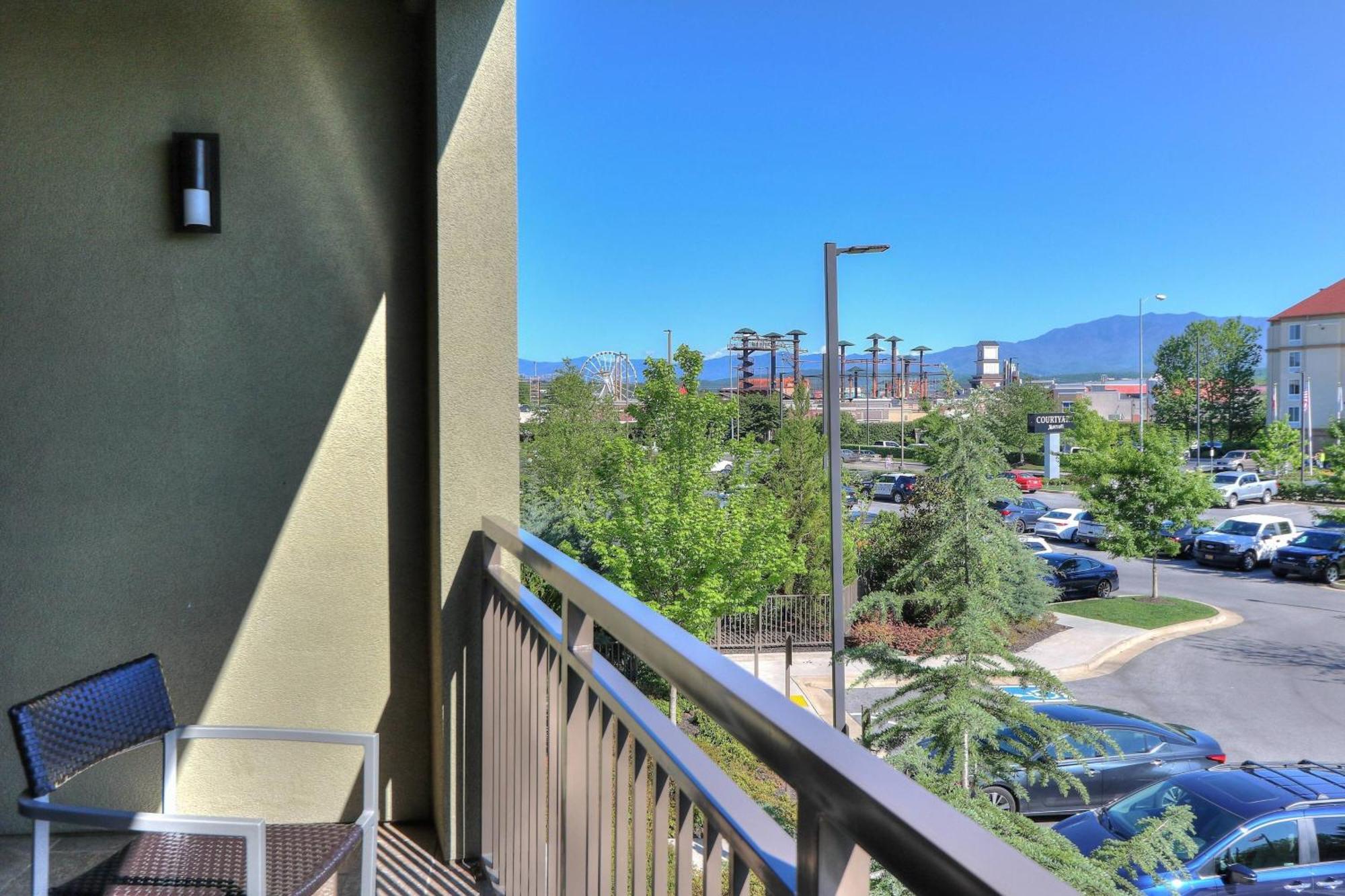 Courtyard By Marriott Pigeon Forge Hotel Bagian luar foto