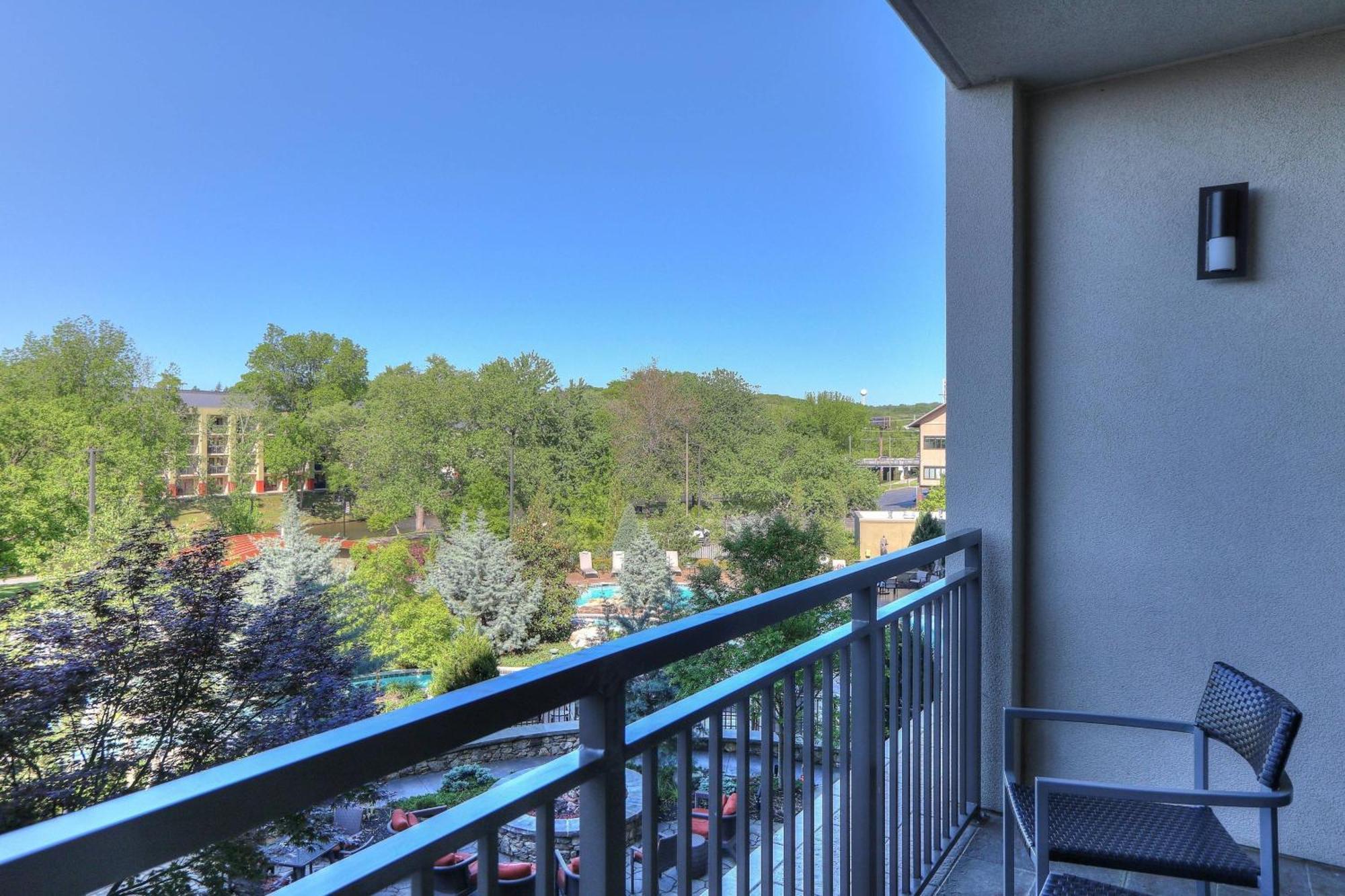 Courtyard By Marriott Pigeon Forge Hotel Bagian luar foto