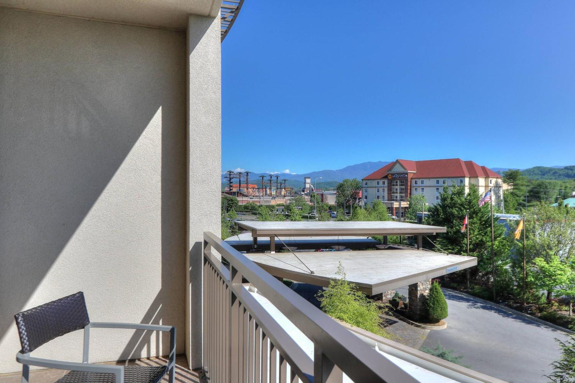 Courtyard By Marriott Pigeon Forge Hotel Bagian luar foto