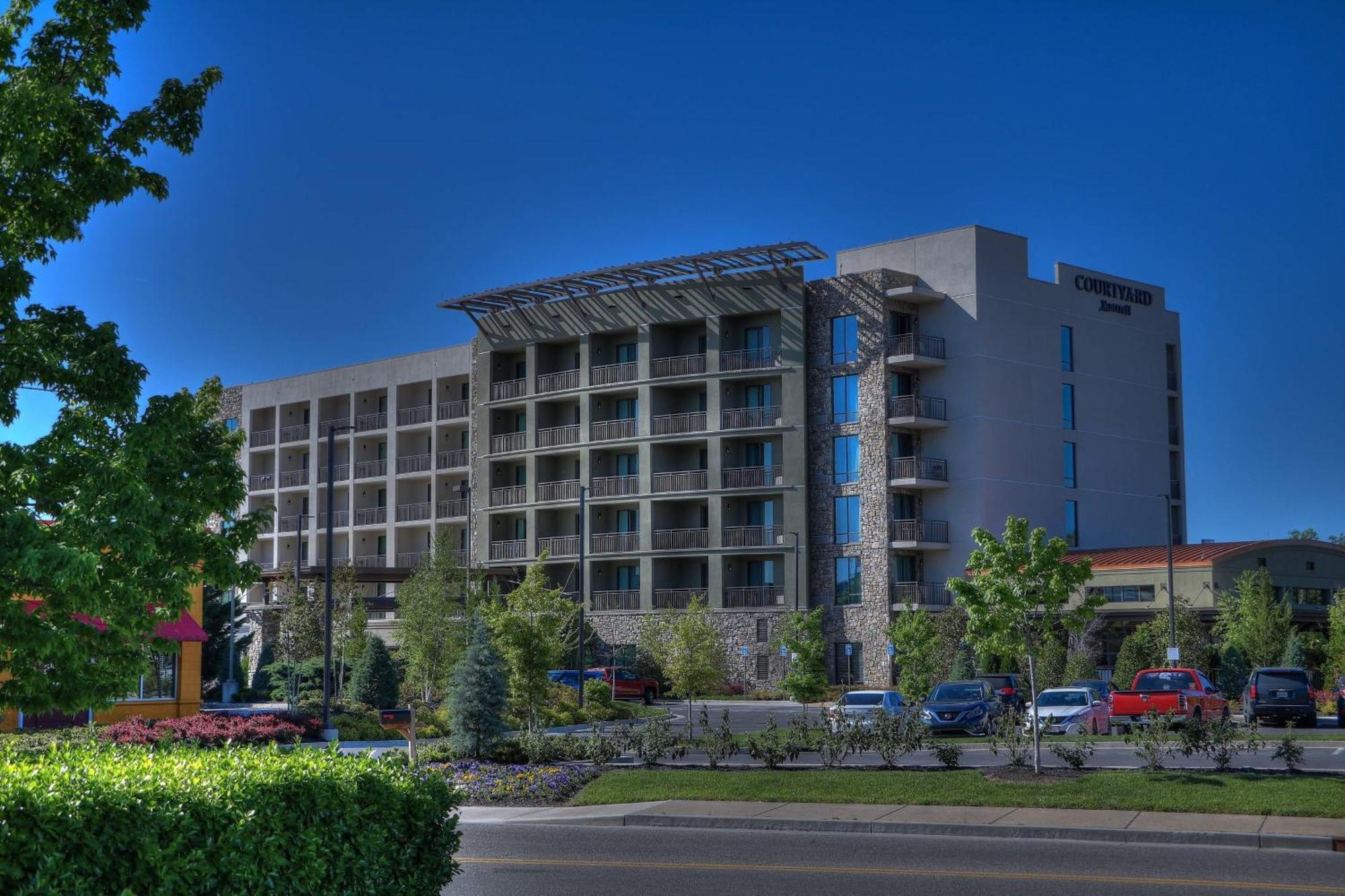 Courtyard By Marriott Pigeon Forge Hotel Bagian luar foto