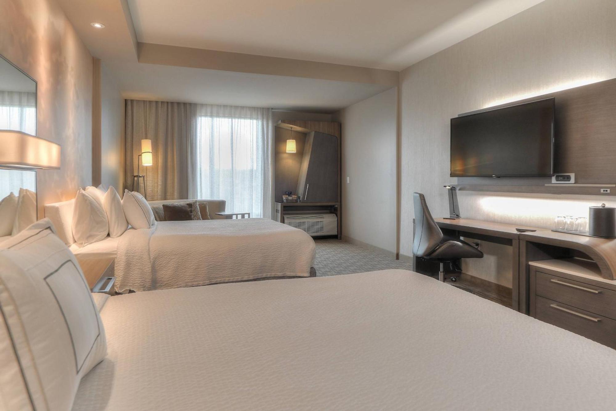 Courtyard By Marriott Pigeon Forge Hotel Bagian luar foto